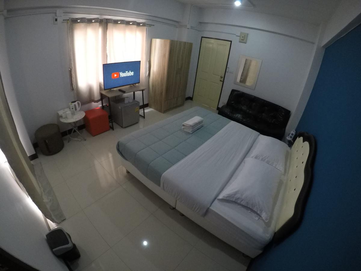 Bun Som Apartment Ban Don Lang Bagian luar foto