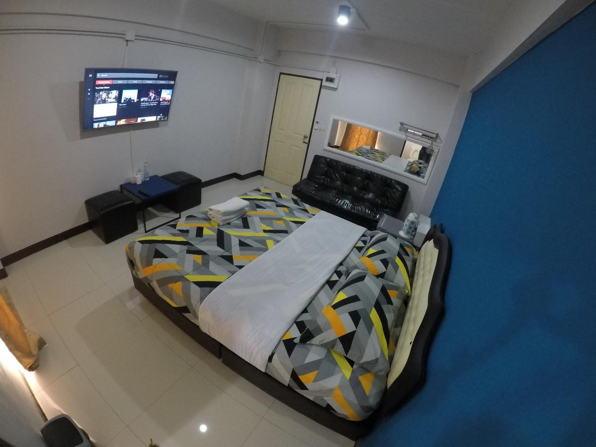 Bun Som Apartment Ban Don Lang Bagian luar foto