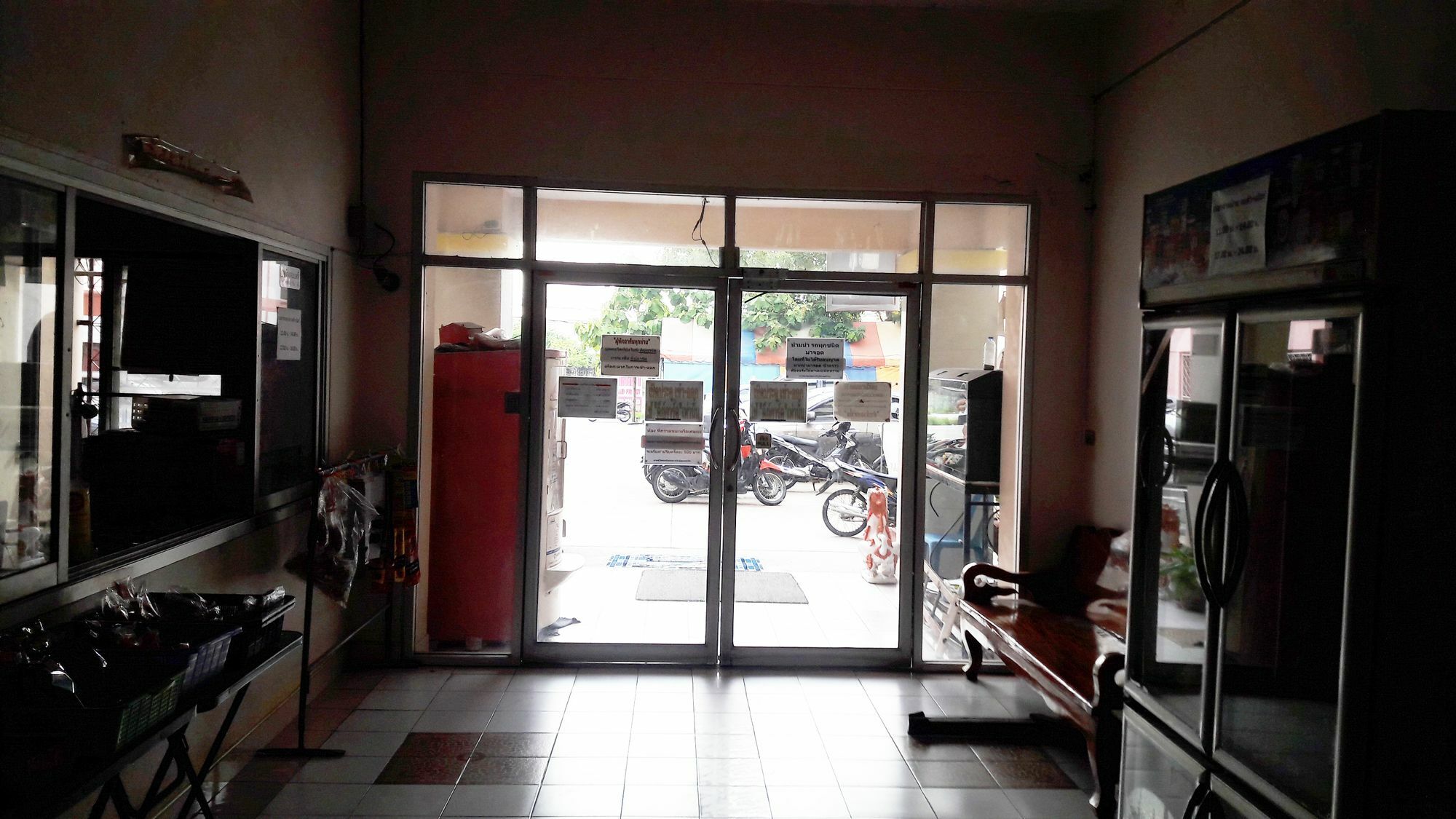 Bun Som Apartment Ban Don Lang Bagian luar foto