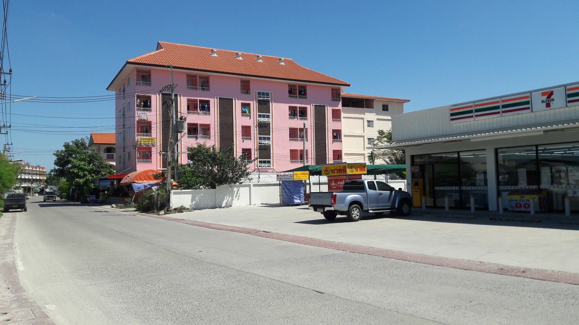 Bun Som Apartment Ban Don Lang Bagian luar foto