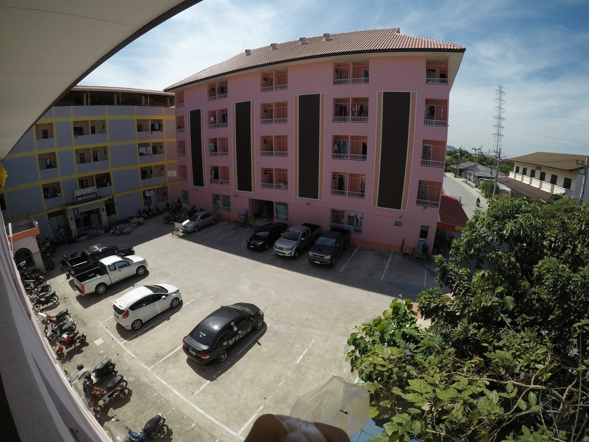 Bun Som Apartment Ban Don Lang Bagian luar foto